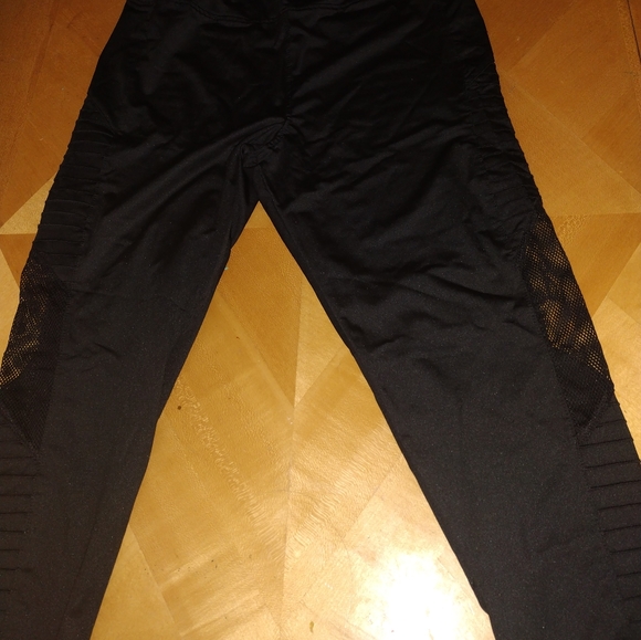 Brand new Black leggings - Picture 3 of 3